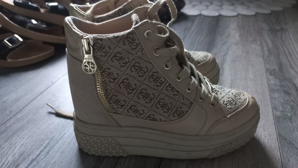 Buty na platformie guess 36