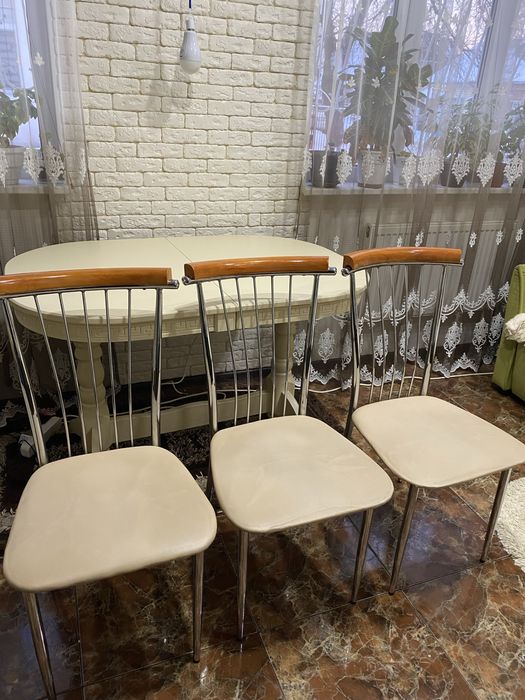 Стільці стула  кухонні