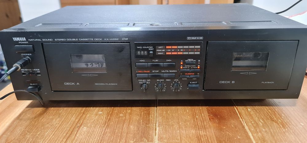 YAMAHA natural sound stereo double cassette deck modelo kX-W262
