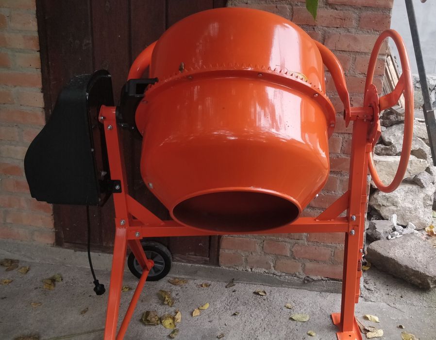 Прокат Бетонозмішувача на 180л.-150грв.за добу!