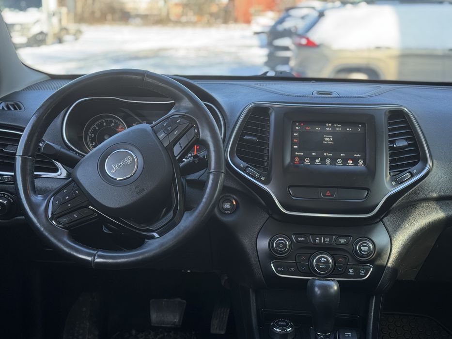 Продам Jeep Cherokee KL 3.2 4x4