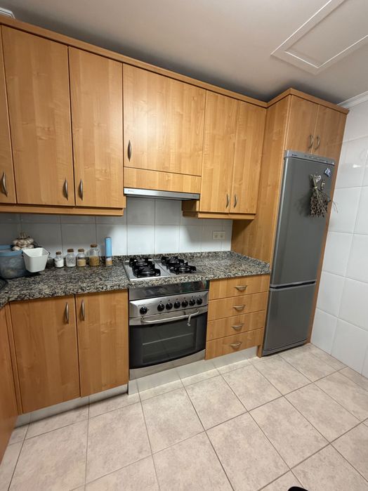 Cozinha completa em L