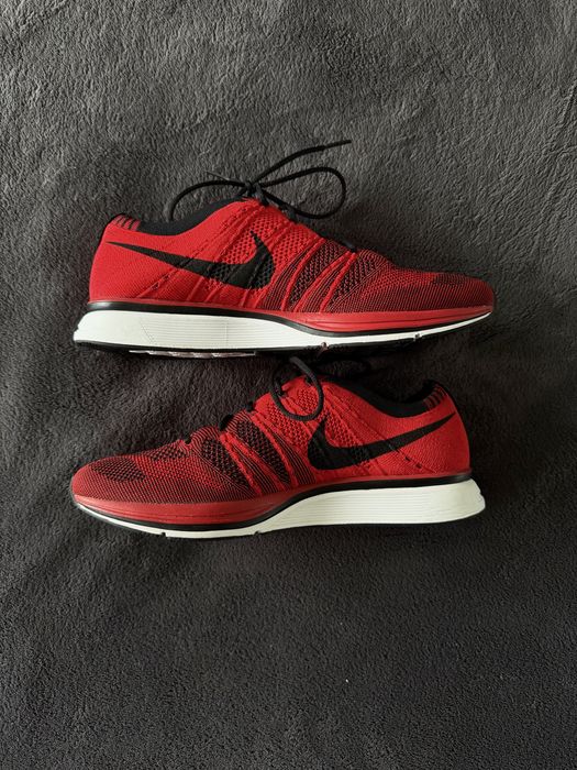 Buty nike flyknit trainer red czerwone 44