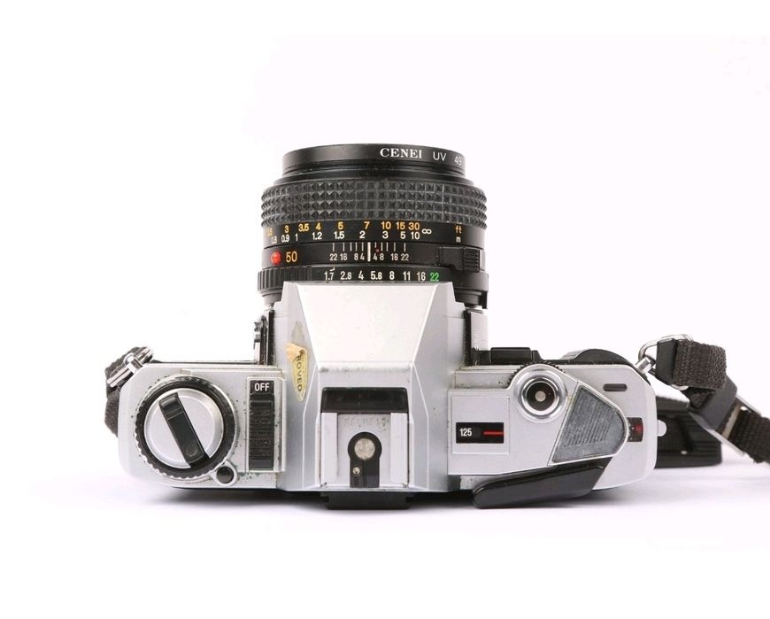 Minolta X-300 w/ 1.7/50mm