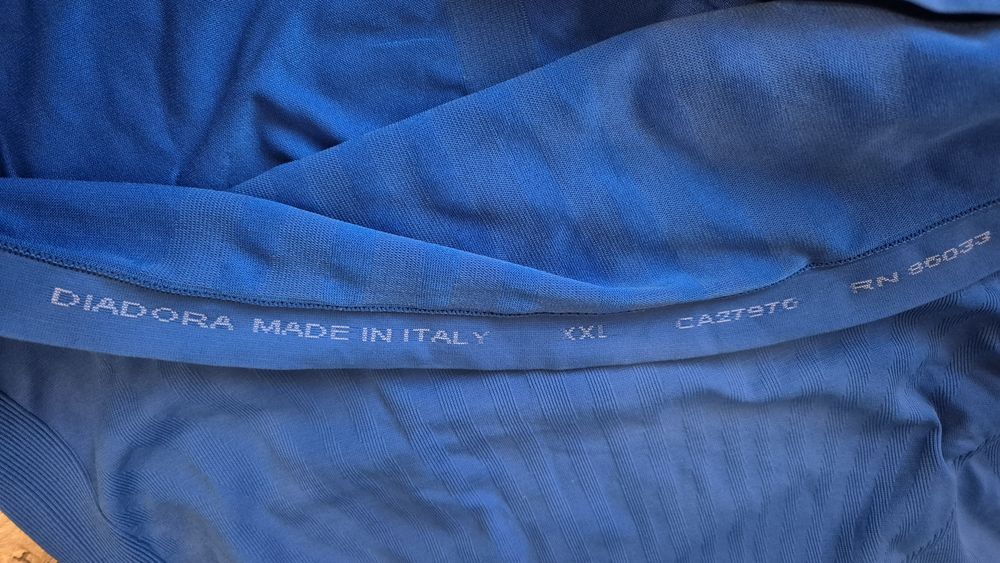 Diadora bluzka termoaktywna XXL 
Normalne ślady użytkowania I prania