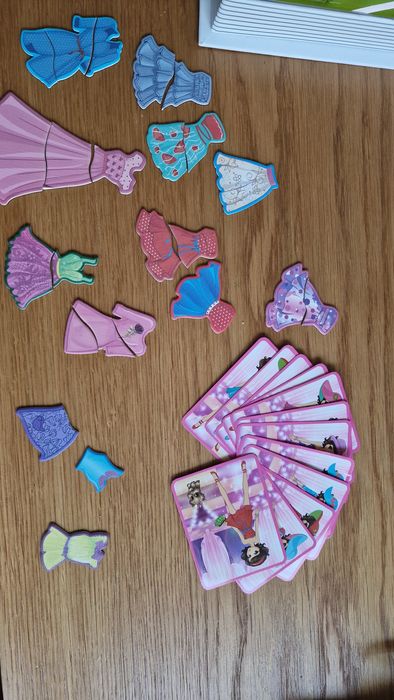 Układanka magnetyczna Młoda Dama