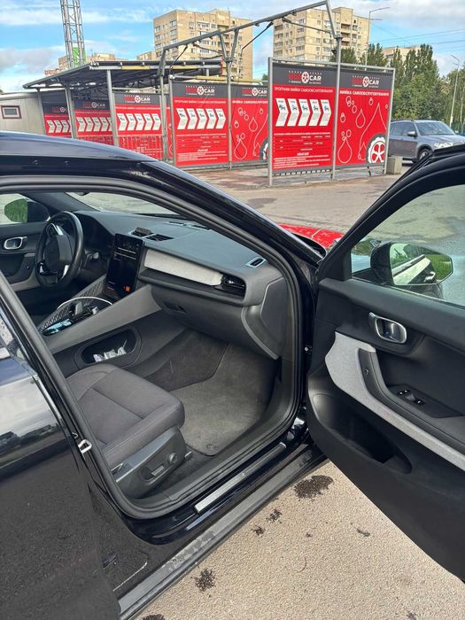 Продам авто Polestar 2