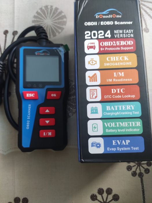 Автосканер OBD2 AT300 / Діагностичний автомобільний сканер помилок