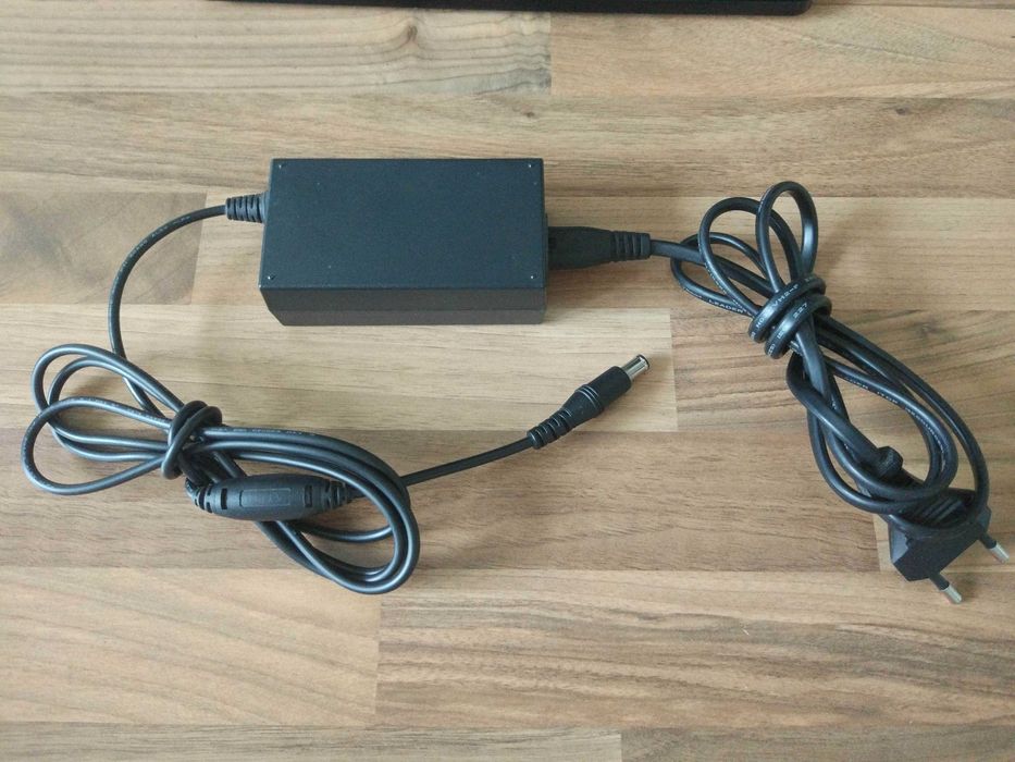 monitor Samsung 24" z tunerem telewizyjnym T24D390EW