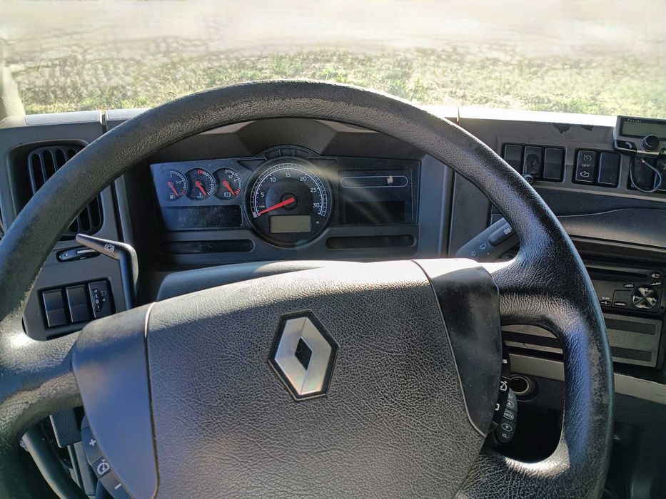 Camião, pesado de mercadorias em bom estado.