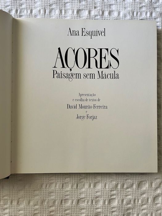 Photo-Book "Açores: Paisagem sem Mácula" de Ana Esquível