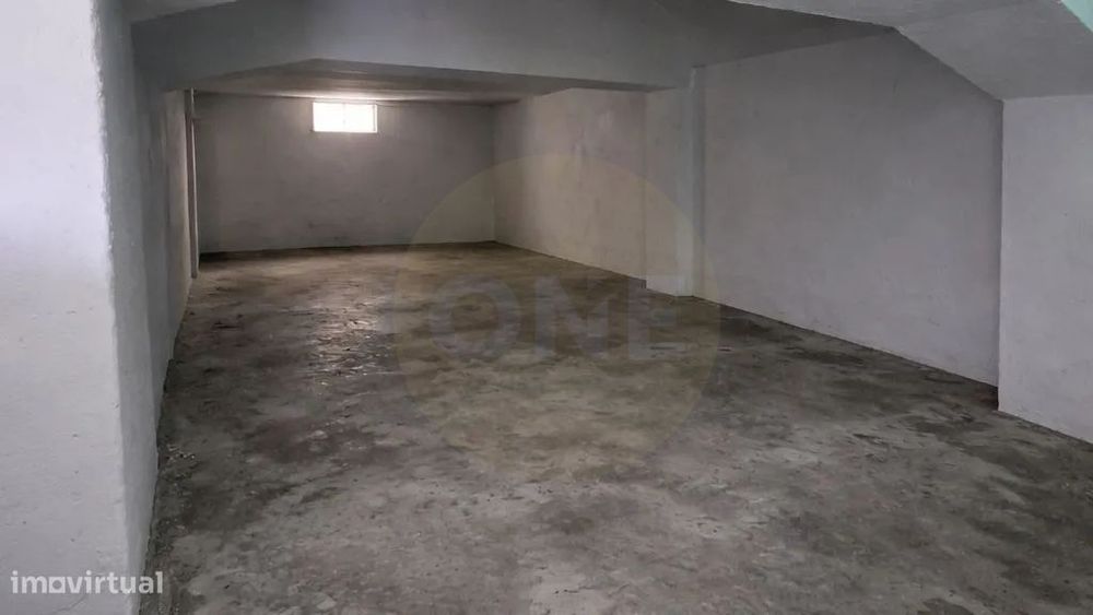 Garagem-armazém