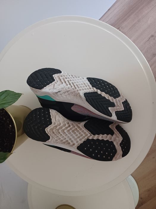 Buty do biegania Nike r. 37.5