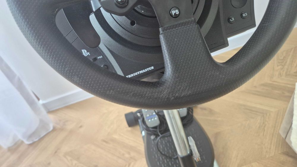 Tthrustmaster T300 rs