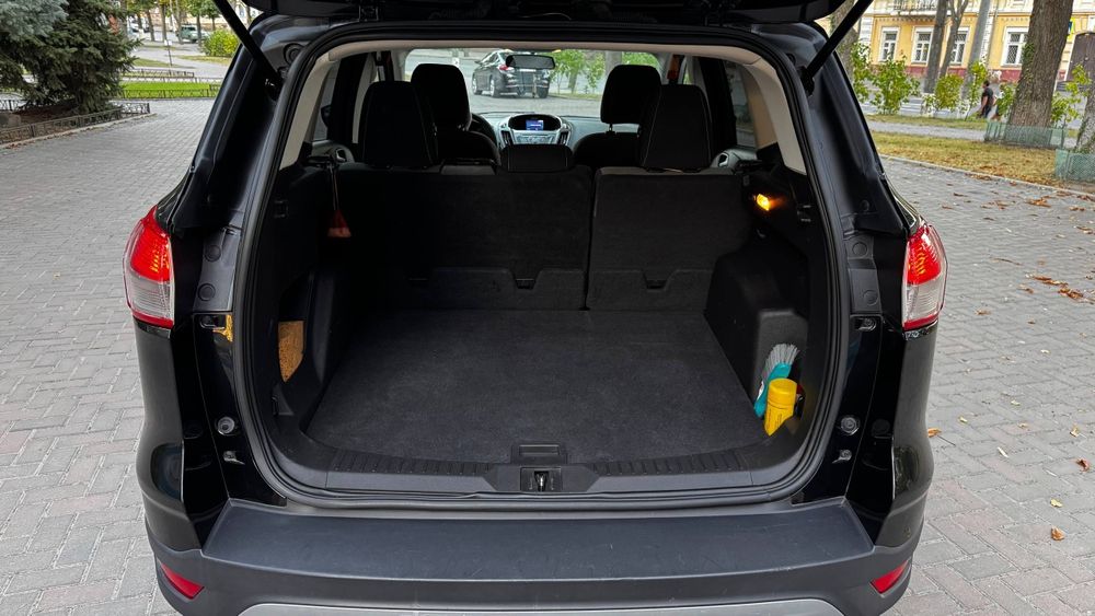 Продам  Ford escape