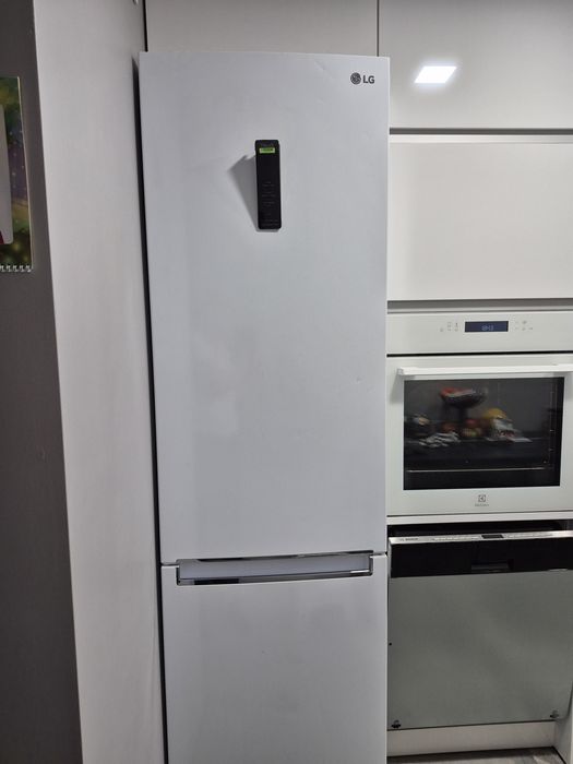 Wyświetlacz i inne części lodówka LG