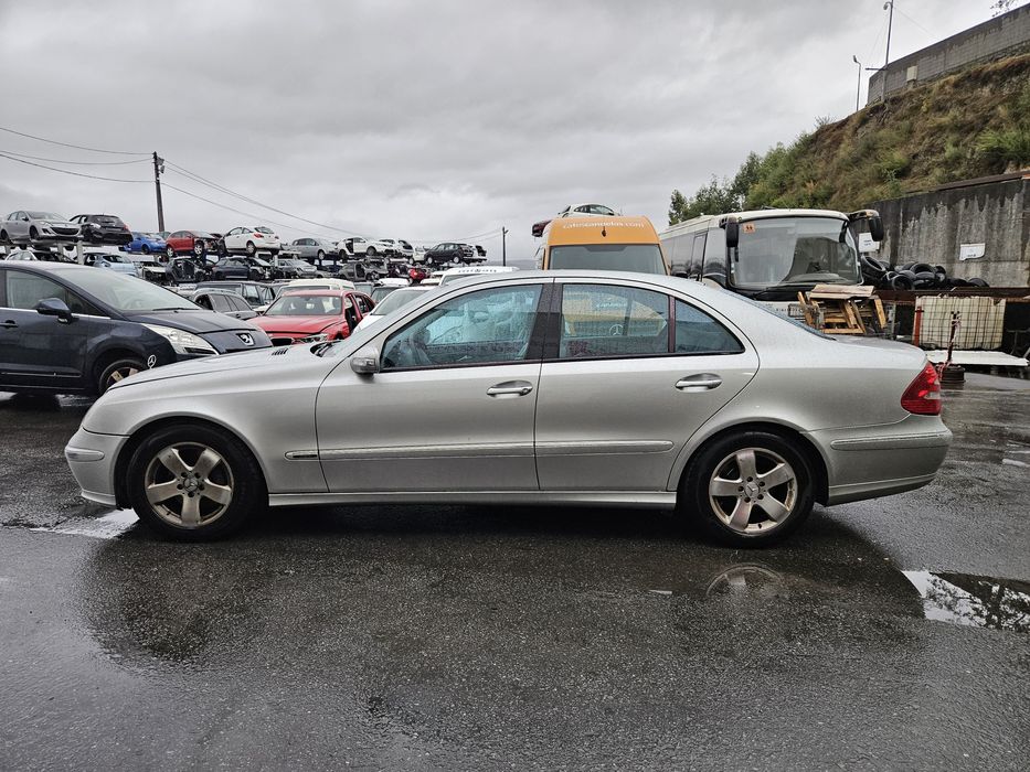 Mercedes-Benz E 320 CDi Avantgarde W211 de 2004 para peças