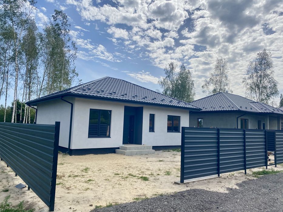 Продаж сучасного будинку в стилі «американка»
