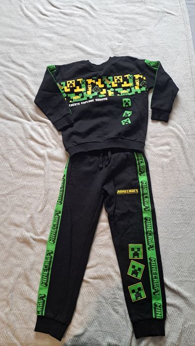 Sprzedam ciepły komplet  na chłopca,  wzrost 116