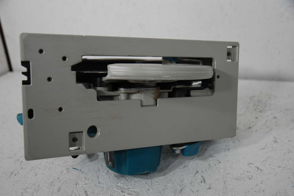 Akumulatorowa ręczna pilarka tarczowa