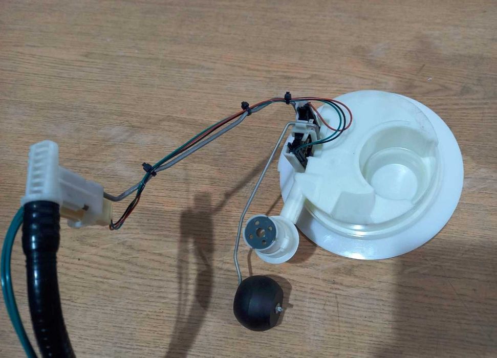 Pompa pompka paliwa pływak Quattro AUDI A4 B8 A5 S4 S5 2.0 3.0 TFSI