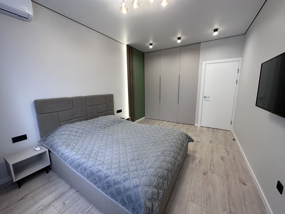 Нова квартира біля парку Центральний. Доба/тиждень/місяць