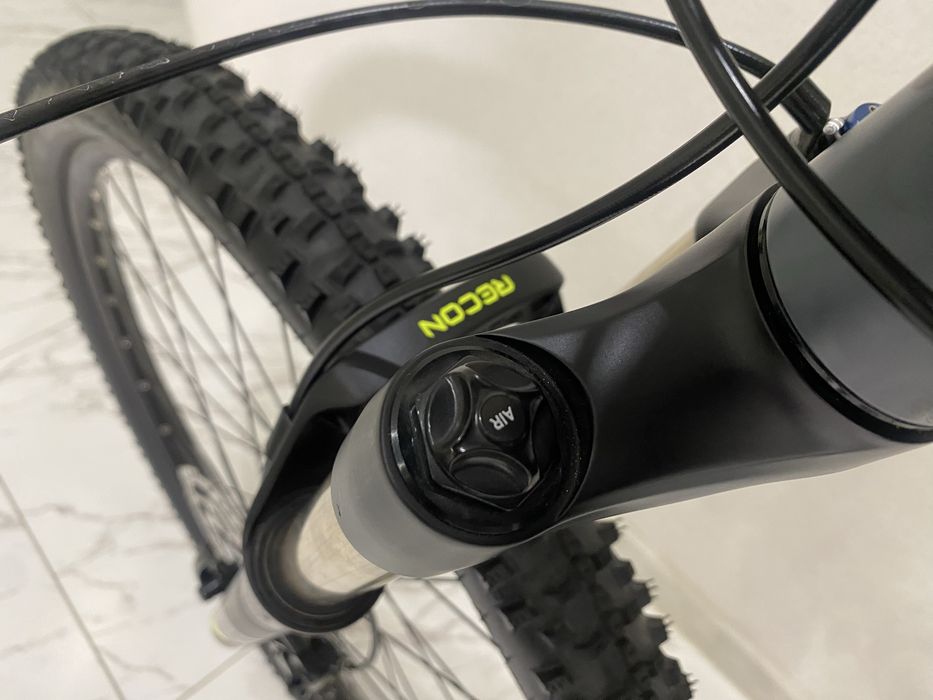 Велосипед Cube acid вилка rockshox air