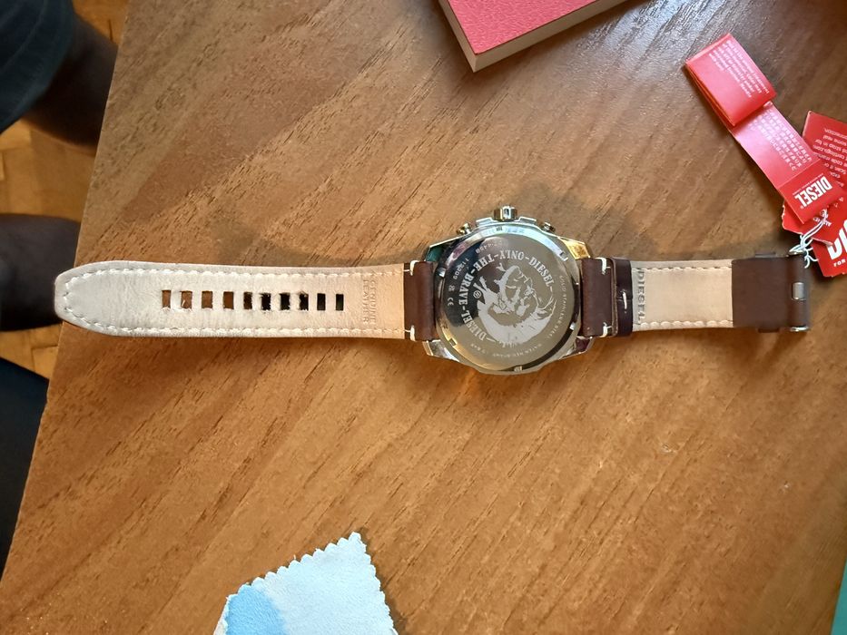 Продам годинник DIESEL DZ 4458