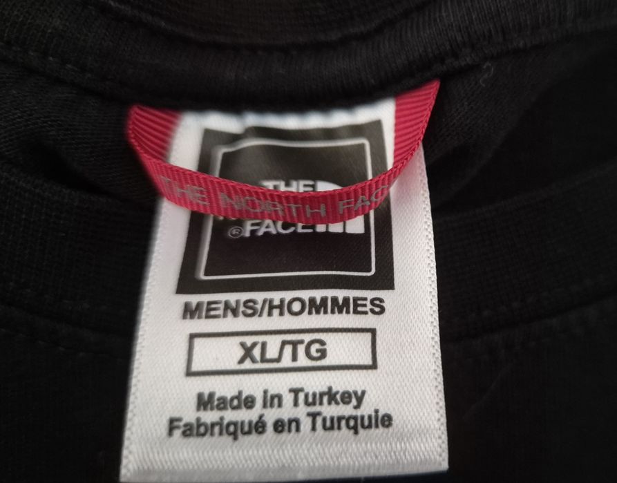 Нова оригінал футболка TNF