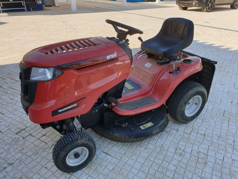 Trator corta-relva MTD Smart RC 125