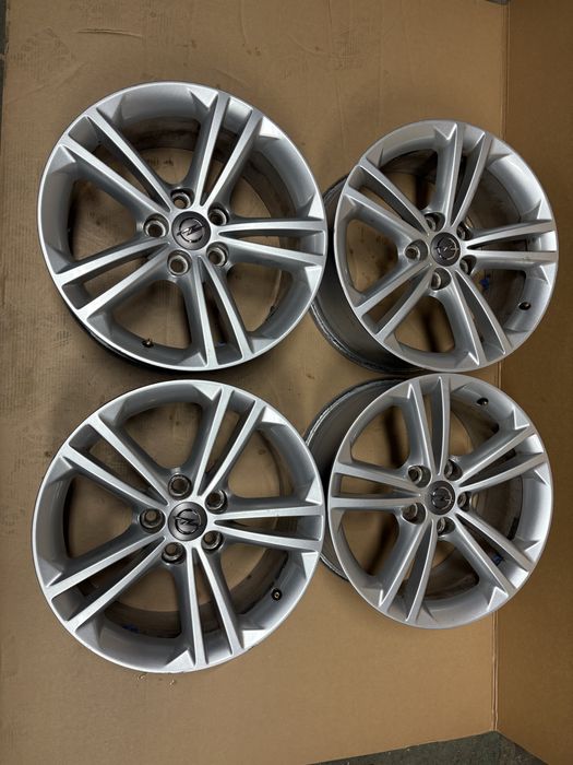 5x120 OPEL INSIGNIA 8Jx18 IS42 felgi aluminiowe 67,1