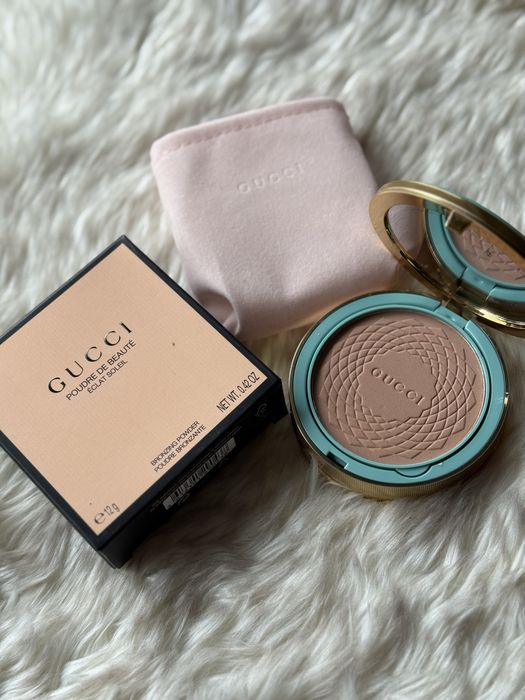 Бронзер Gucci Poudre De Beauté Éclat Soleil 01 контуринг румʼяна