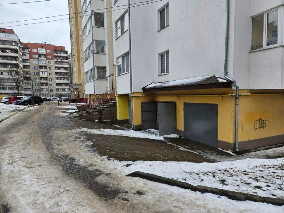 Продаж гаража 20м2   Пасічна