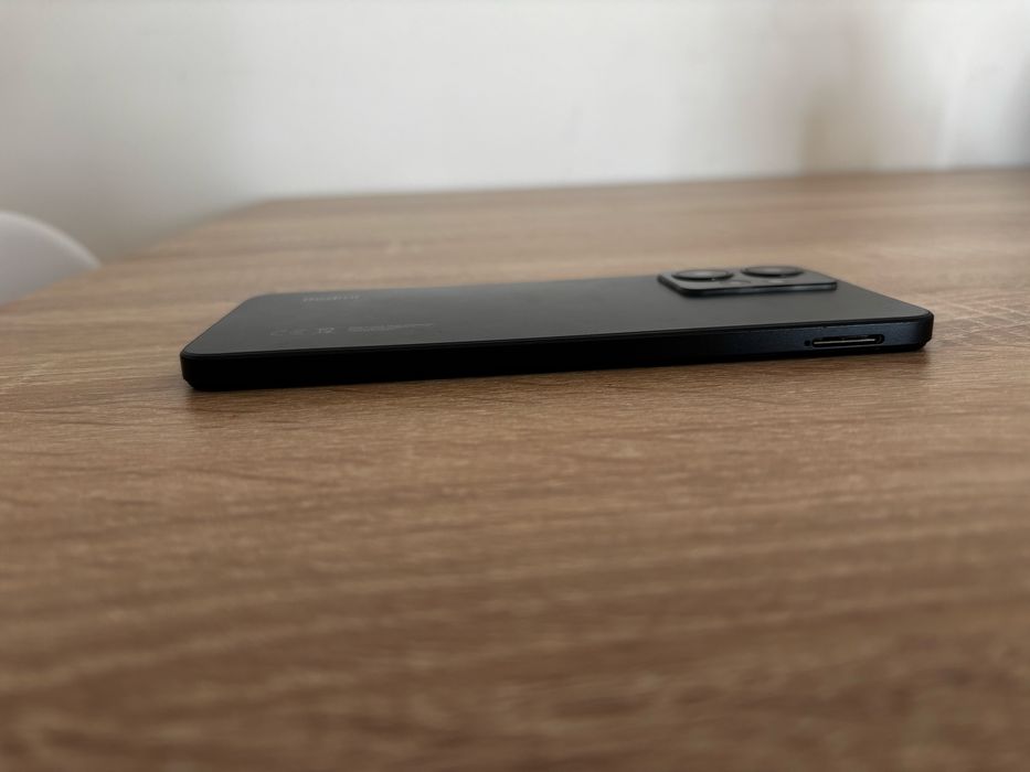 Xiaomi Redmi Note 12.