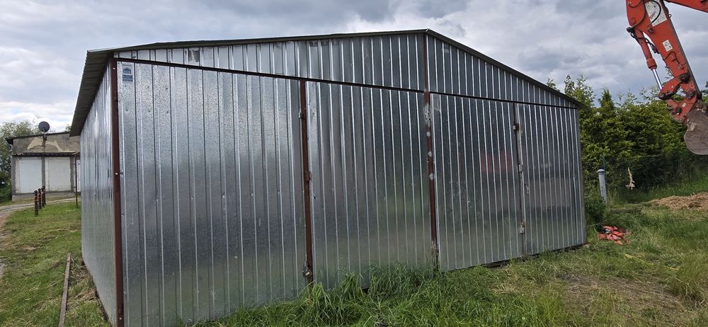 Garaż blaszak  Na dwa stanowiska. Zamiana  możliwa  na  kemping