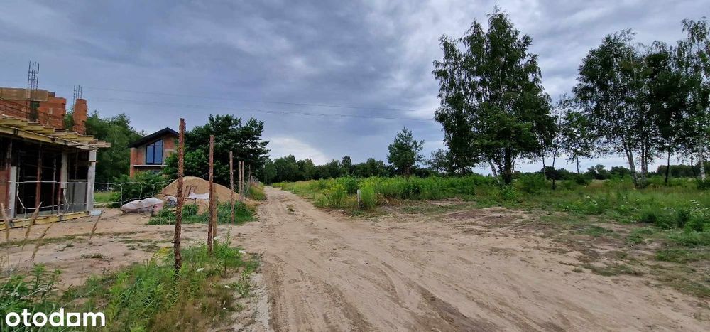 Działki z pozwoleniem na budowę 1049 m2 oraz 1288 m2