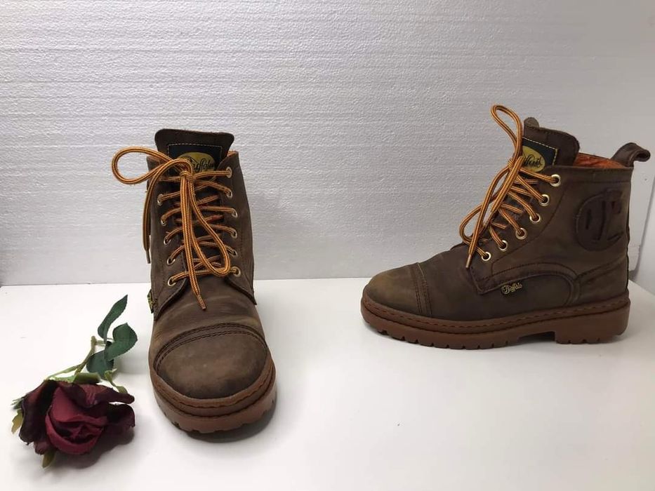 Trapery skórzane ocieplane Buffalo London Rozmiar 36