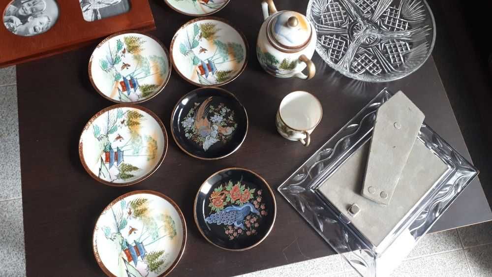 Album foto,moldura,prato aperitivos e pratos decorativos-tudo 10 euros