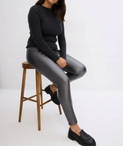 B.P.C legginsy z eko skóry metaliczy połysk r.44/46