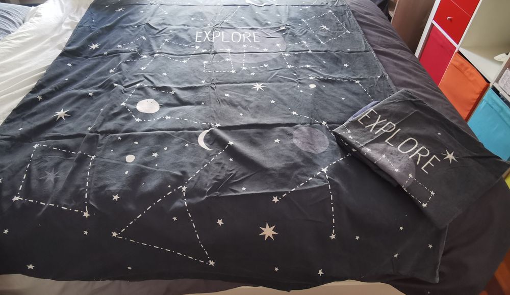 Vários conjuntos de lençol capa, fronha e capa de edredon verão