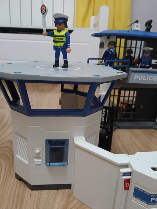 Playmobil komisariat z więzieniem