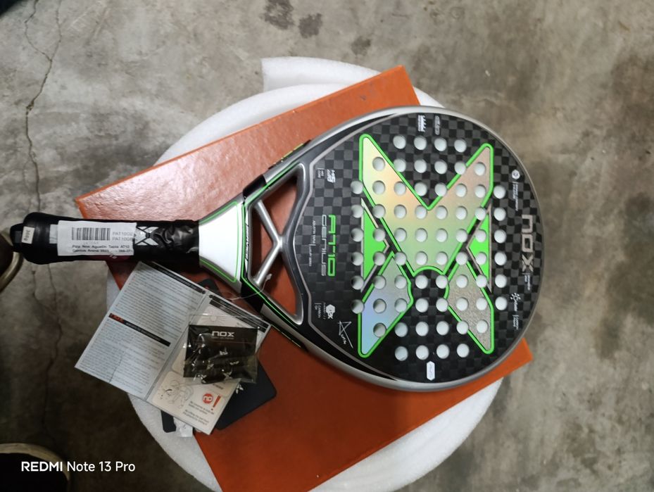 Raquete Padel NOX.