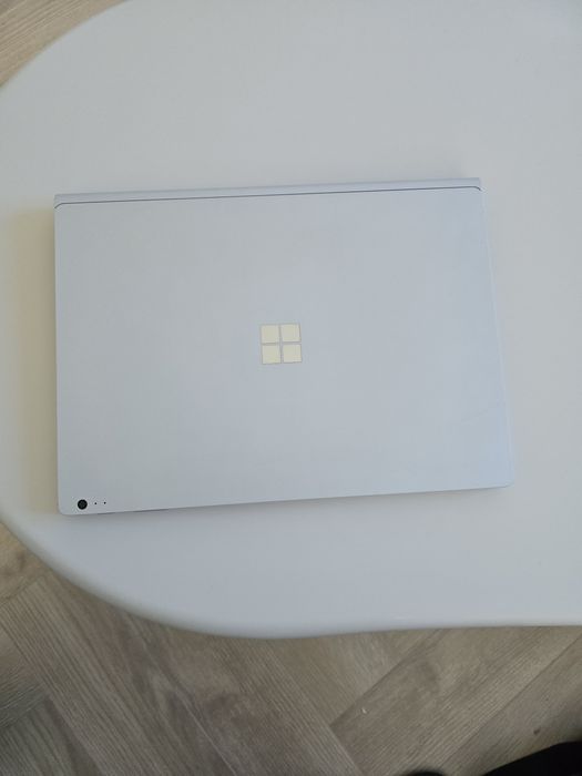 Microsoft Surface Book 1703 – najmocniejsza konfiguracja | stan idealn