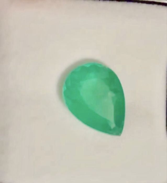 ESMERALDA  certificada 14.00 cts