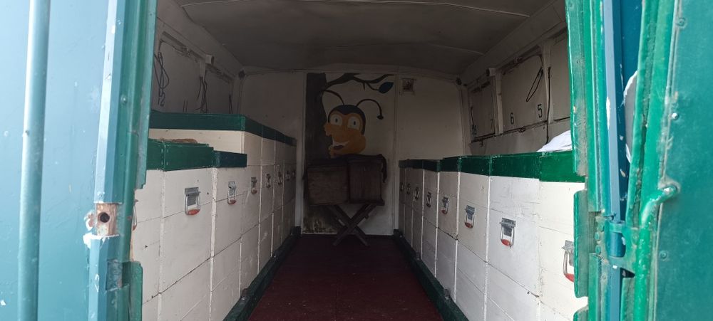 Продам бджолопавільон на 18 вуликів