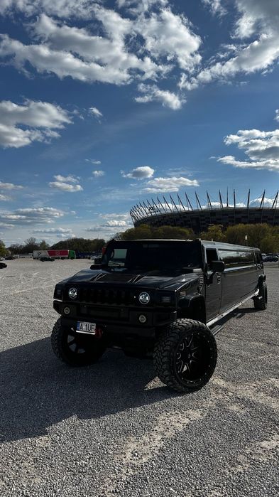 Hummer H2 Limuzyna 20-osobowa 11-metrowa koła 24 cale