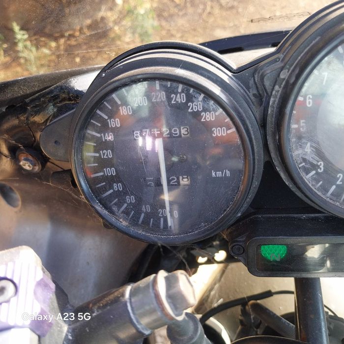 Moto yamaha thunderace 1000