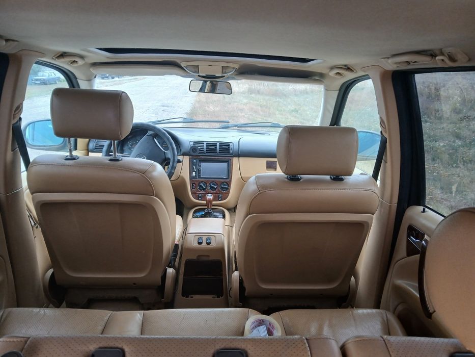 Мерседес_Бкнс  МЛ 230