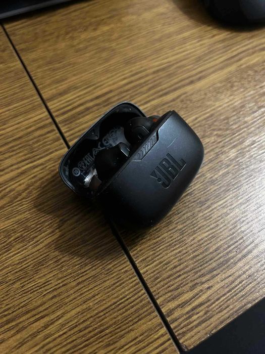 JBL Tune 230NC TWS - używane