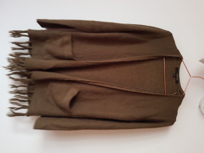 Sweter z frędzlami Reserved r. S